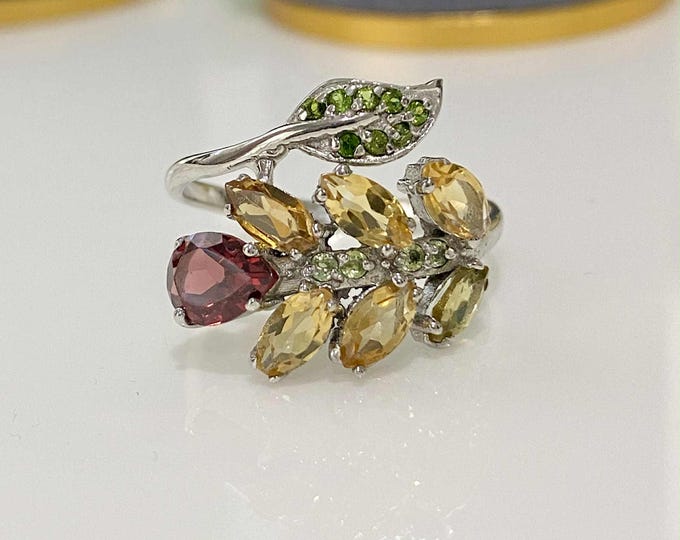 Vintage Sterling Silver Natural Citrine & Garnet, Peridot Leaf Ring Size 7 3/4