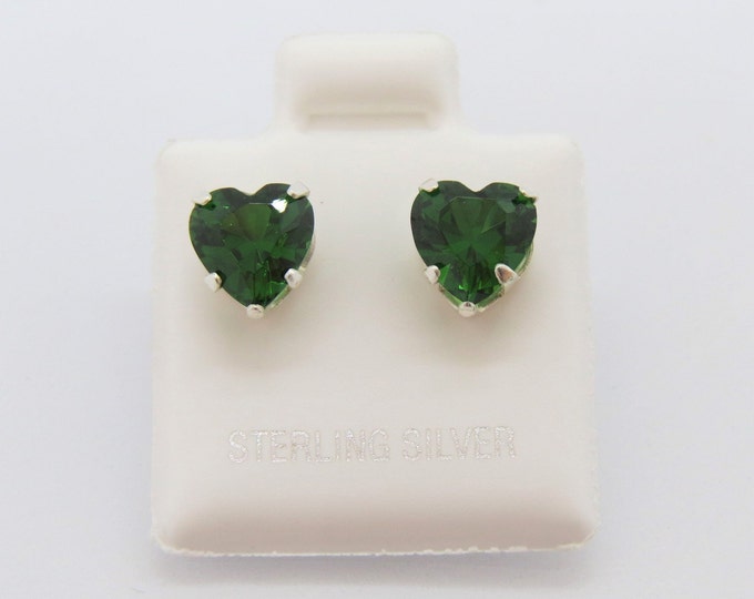 Vintage Sterling Silver Heart cut Emerald Stud Earrings 5MM 7MM