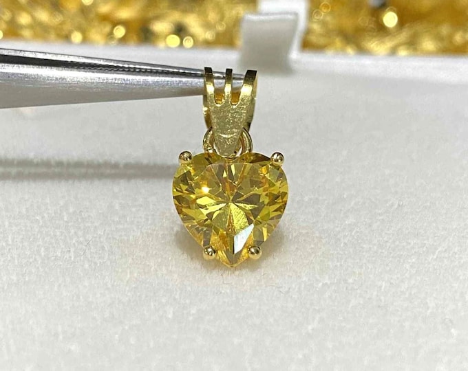 Vintage 15K 610 Solid Gold Citrine Heart Pendant.
