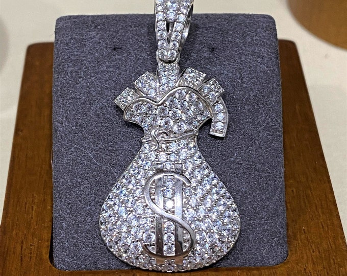 Vintage 18K 750 Solid White Gold White Topaz MONEY BAG Pendant.