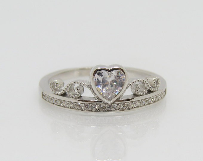 Vintage Sterling Silver White Topaz Heart Ring Size 9