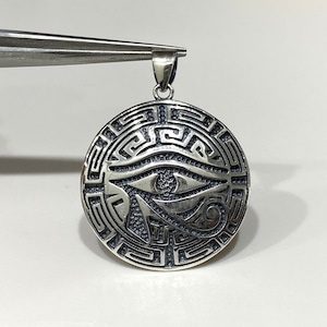 Vintage Sterling Silver Eye of Horus Pendant.