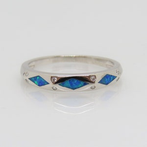 Vintage Sterling Silver Blue Opal & White Topaz Band Ring Size 8