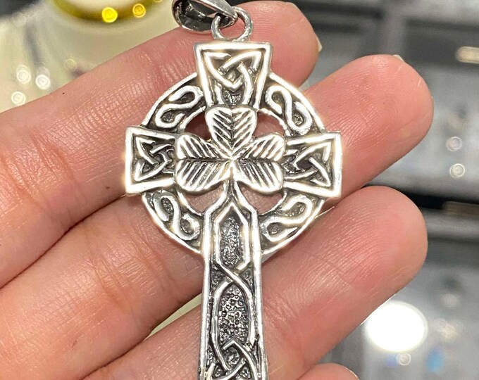 Vintage Sterling Silver Clover Leaf Celtic Cross Pendant.