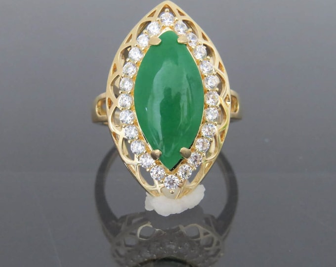 Vintage 18K Solid Yellow Gold Natural Apple Green Jadeite Jade & White Topaz Ring Size 7.25