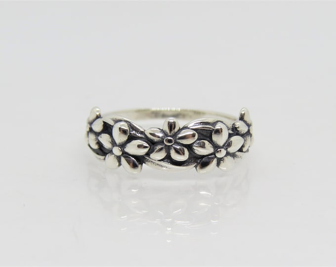 Vintage Sterling Silver Flowers Ring Size 7
