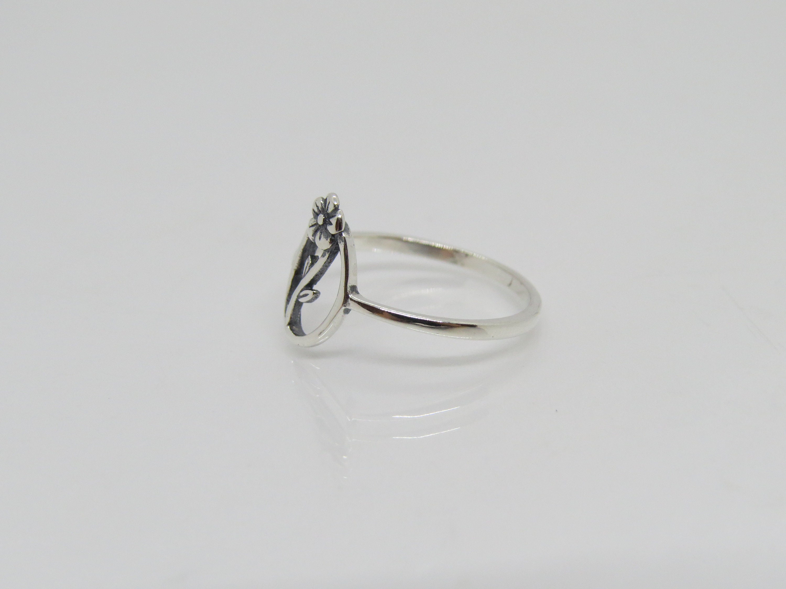 Vintage Sterling Silver Flower Ring Size 7 - Etsy