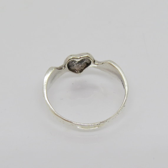 Vintage Sterling Silver Heart & Wings Ring Size 9 - image 2