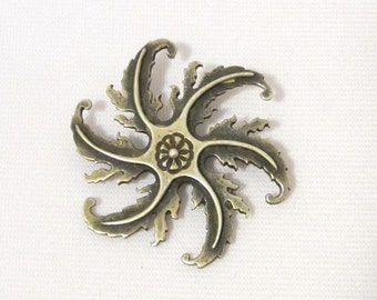 Broche de alfiler de flor de plata de ley Art Déco antiguo