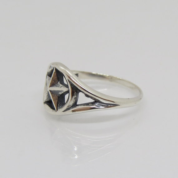 Vintage Sterling Silver Star Ring Size 7 - image 3