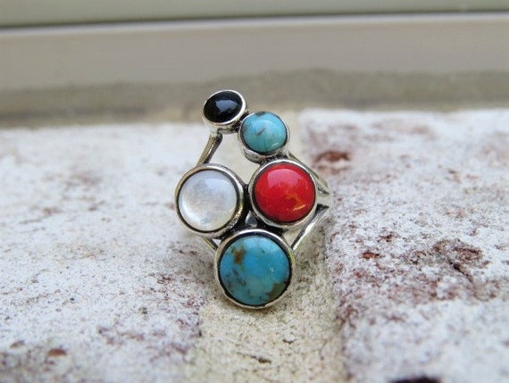 Vintage Sterling Silver Mixed Sones Ring. - image 1