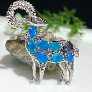 Vintage sterlingzilveren natuurlijke blauwe vuuropaal, amethist ramgeitbroche
