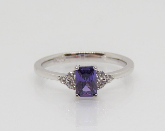 Vintage Sterling Silver Amethyst & White Topaz Ring Size 7