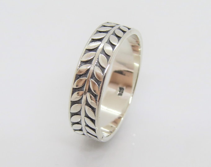 Sterling Silver Leaf Band Ring Size 6