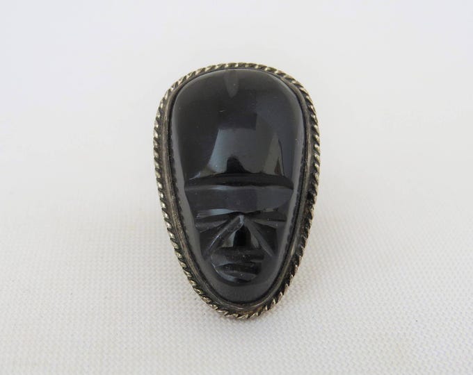Vintage Sterling Silver Carved Black Onyx Ring.