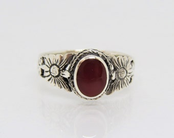 Sterling Silver Carnelian Flower Ring Size 5
