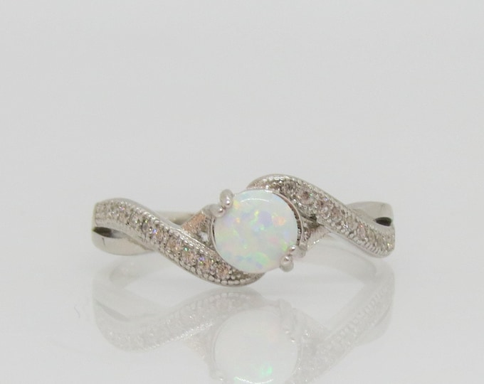 Vintage Sterling Silver White Opal & White Topaz Ring Size 7