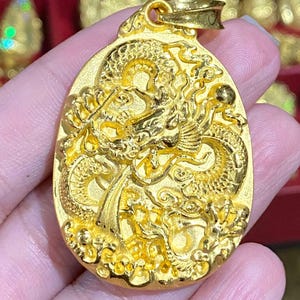 999 24k Yellow Gold 3D Dragon Vintage Oval Pendant