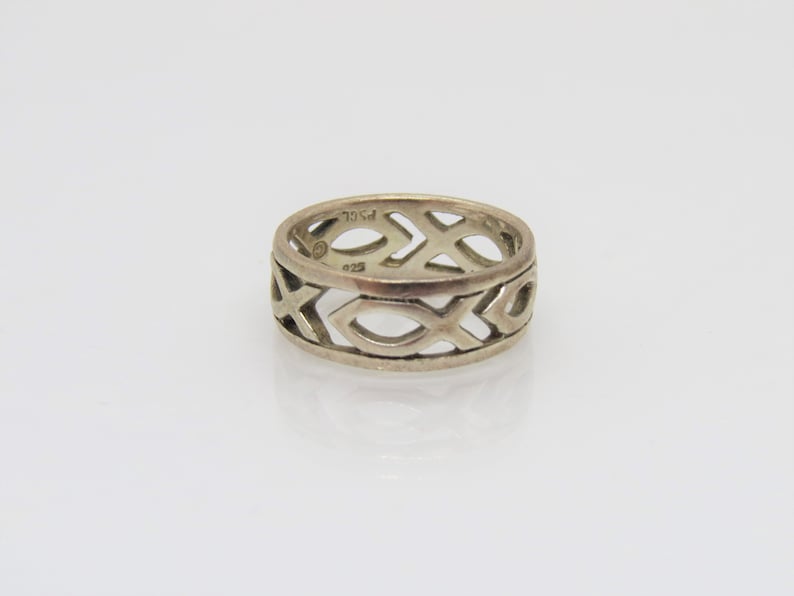 Vintage Sterling Silver FISH Band Ring Size 7