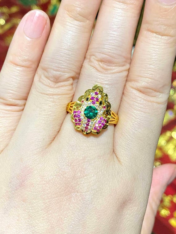 Vintage 15K Gold Frog Ring Emerald, Ruby, Topaz, … - image 9