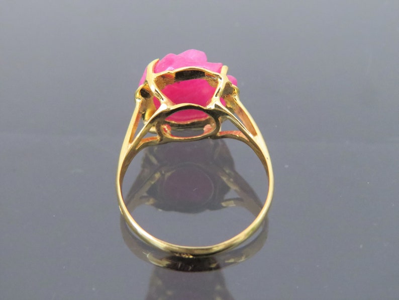 Vintage 18K Solid Yellow Gold Natural Ruby Carved Rose Flower Ring Size 7.75
