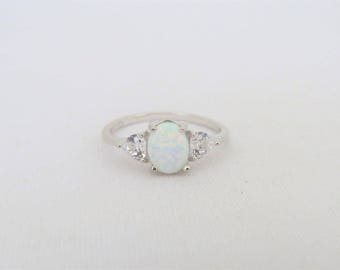 Vintage Sterling Silver White Opal & White Topaz Ring Size 7