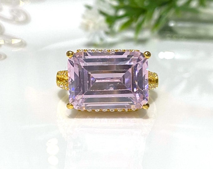 Vintage 18K Solid Yellow Gold Pink Sapphire & White Topaz Ring Size 6.5