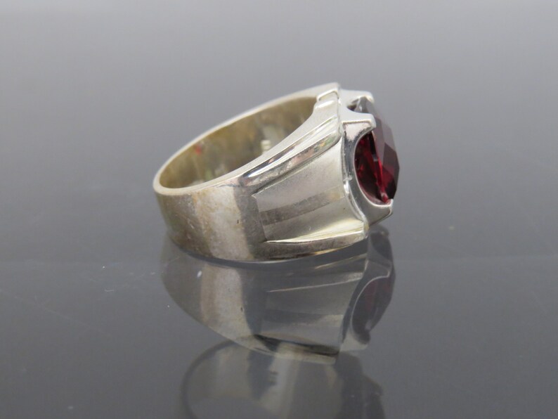 Vintage Sterling Silver Oval Garnet /& White Topaz Men/'s Ring Size 9