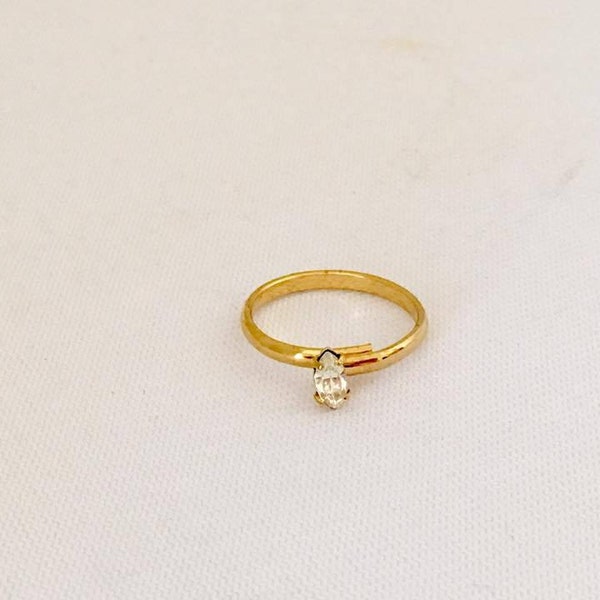 Vintage Jewelry White Rhinestone Adjustable Ring Size 4.5