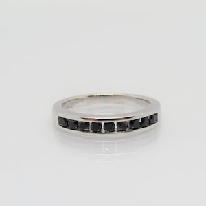 Sterling Silver Black Sapphire Band Ring Size 7