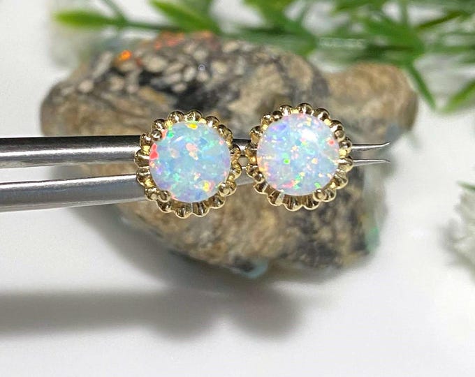 Vintage 14K Solid Yellow Gold White Opal Stud Earrings 6MM