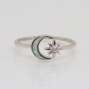 Vintage Sterling Silver Fire Opal, White Topaz Moon & Star Ring Size 7