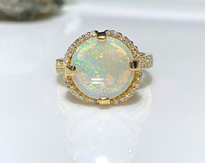 Vintage 18K Solid Yellow Gold Natural Fire Opal Diamond Ring Size 7