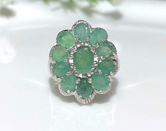 Vintage Sterling Silver Natural Emerald Ring Size 8