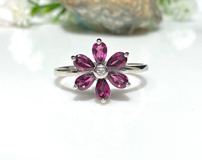 Vintage Sterling Silver Natural Rhodolite & White Topaz Flower Ring Size 8.75