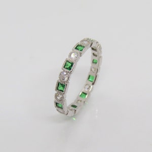 Vintage Sterling Silver Emerald & White Topaz Eternity Band Ring Size 10