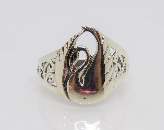 Vintage Sterling Silver Swan Dome Ring Size 8