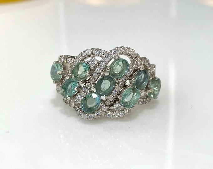 Vintage Sterling Silver Natural Emerald & White Topaz Ring Size 7