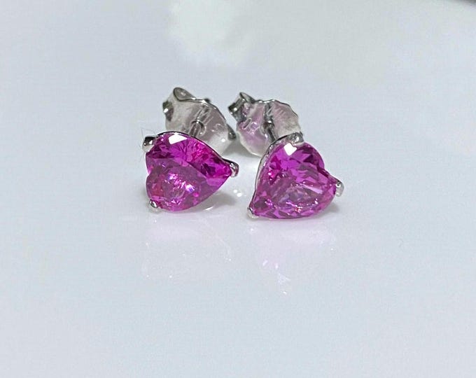 Vintage 18K 750 Solid White Gold Heart cut Pink Sapphire Earrings.