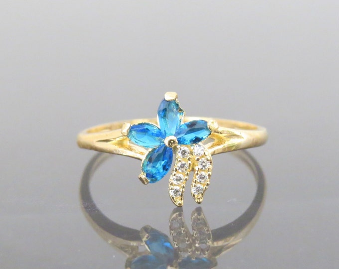 Vintage 18K Solid Yellow Gold London Blue Topaz & White Topaz Flower Ring Size 6