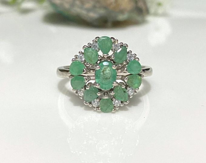 Vintage Sterling Silver Natural Emerald & White Topaz Ring Size 7