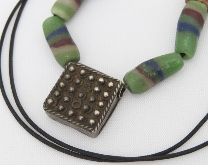 Antique/Vintage Sterling Silver Ethnic Tribal Necklace With Stone Bead String Necklace 26''