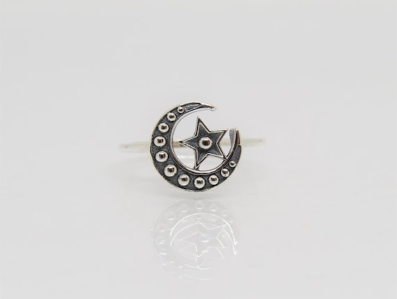 Vintage Sterling Silver Moon & Star Ring Size 7 - image 2