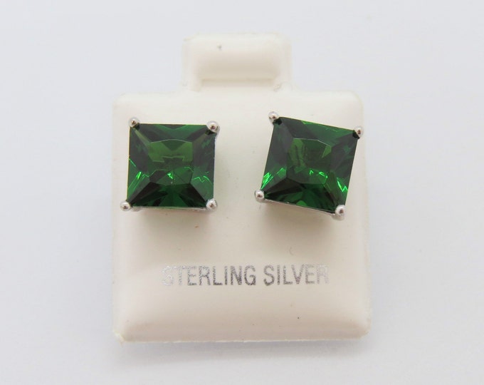 Vintage Sterling Silver Square cut Emerald Stud Earrings 7MM