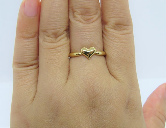 Vintage 14K Solid Yellow Gold Heart Ring Size 8 - image 8