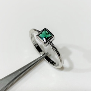 Sterling Silver Square cut Emerald Ring.