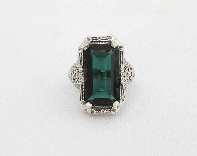 Vintage Sterling Silver Emerald Filigree Ring Size 8