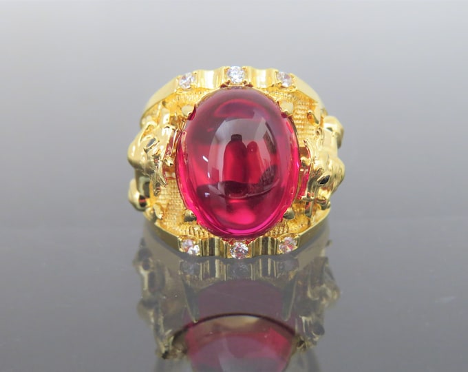 Vintage 18K Solid Yellow Gold Oval Ruby & White Topaz Horse Men's Ring Size 8.5