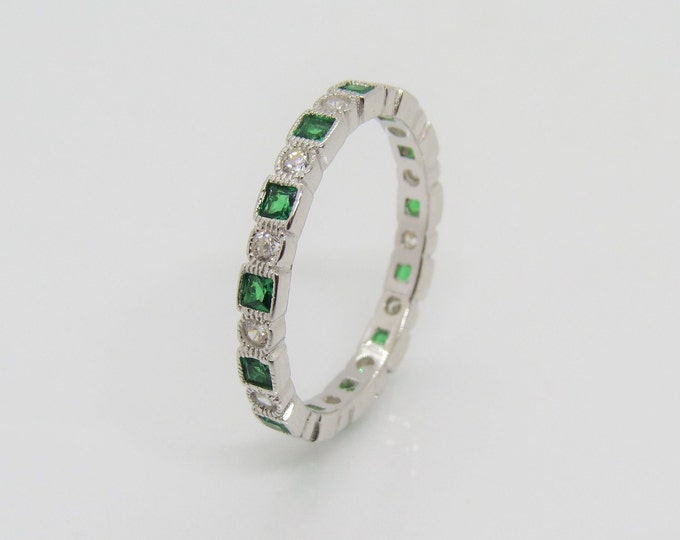 Vintage Sterling Silver Emerald & White Topaz Eternity Band Ring Size 8