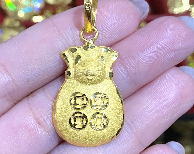 Vintage 24K 980 Gold Money Bag Lucky Cat Pendant.